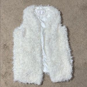 Fake fur vest size medium